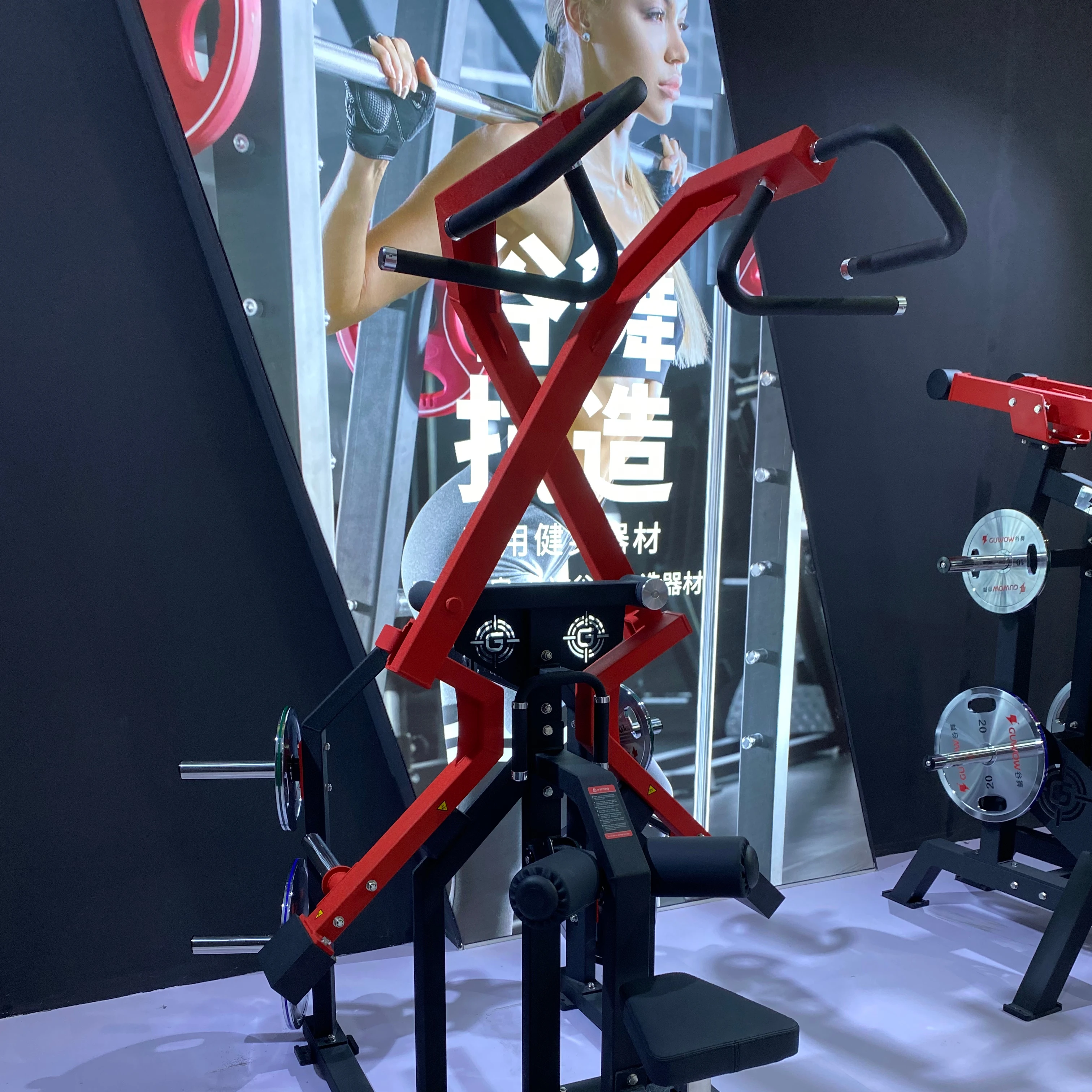 

High Quality Steel Plate Loaded Fitness Machine Commercial Use ISO-Lateral Wide Pull Design for Bodybuilding Safety Training