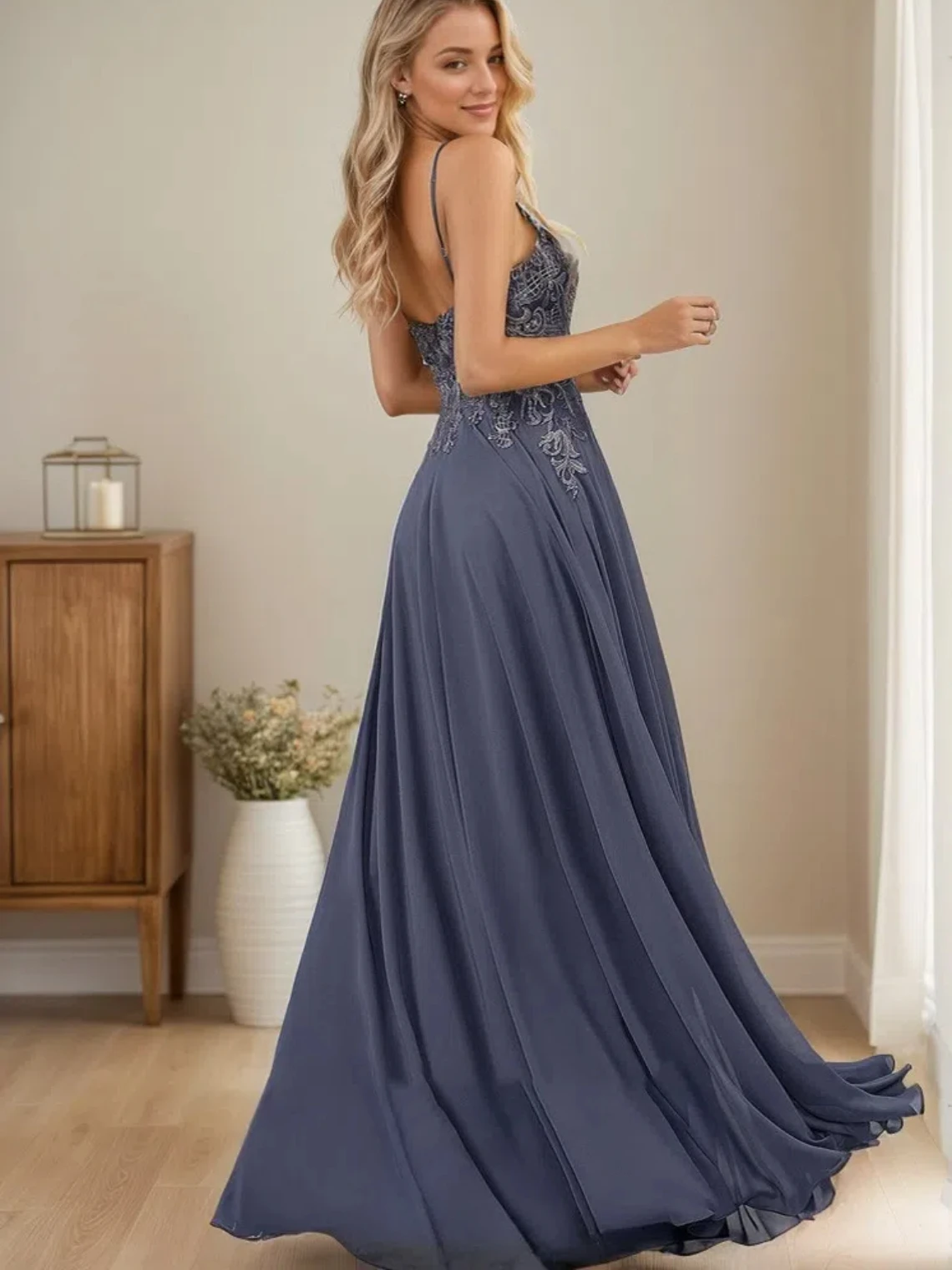 Elegant A-Line Prom Evening Dress Sleeveless Halter Neck Sequin Appliques Chiffon Floor-Length Formal Gown 2025 Free Customized