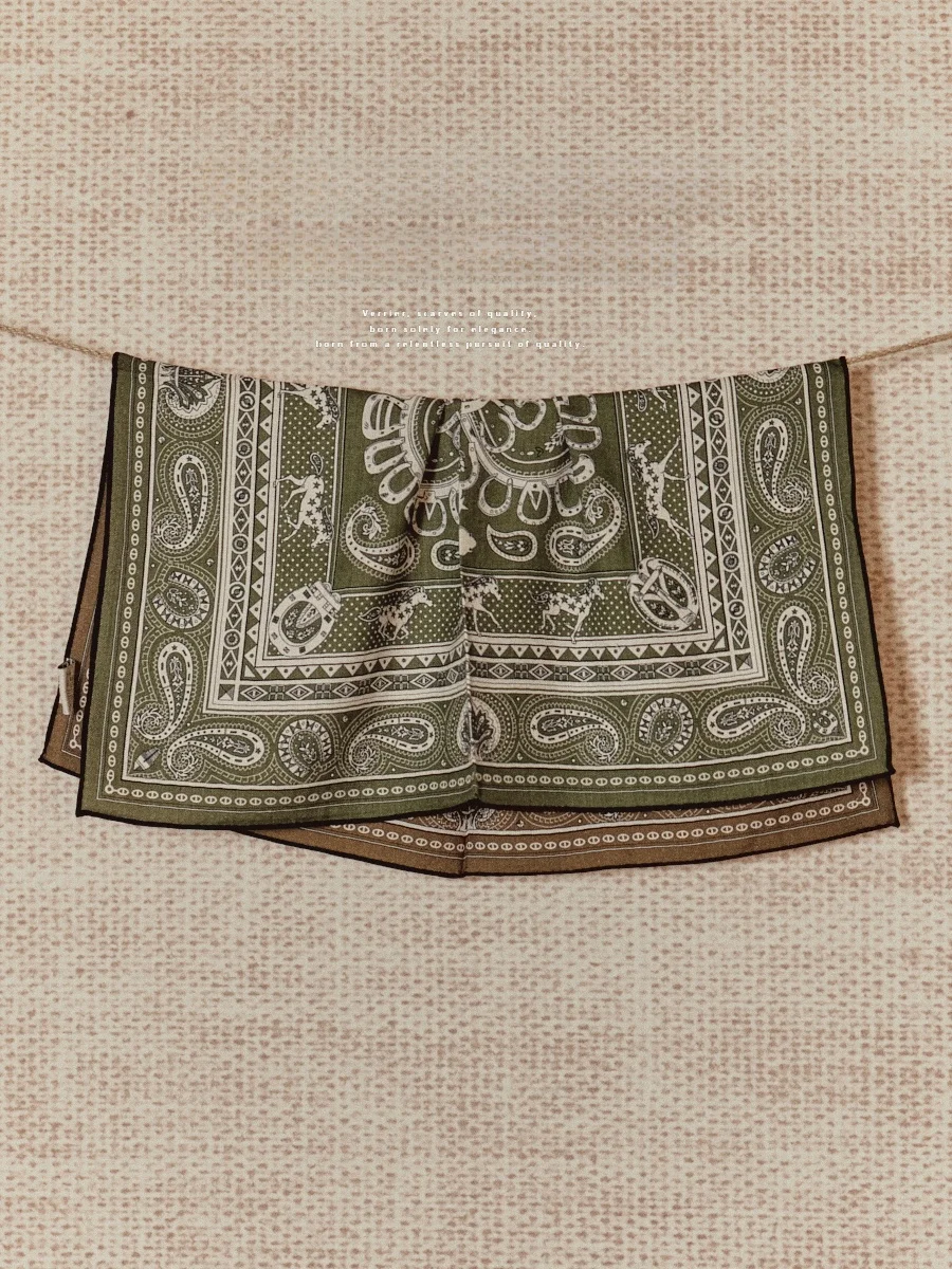 ペイズリー-カシューナッツ-ヴィンテージスタイル-シルクウールスカーフ-レディース-秋冬-高級感-ネックスカーフ-スクエアスカーフ-65cm