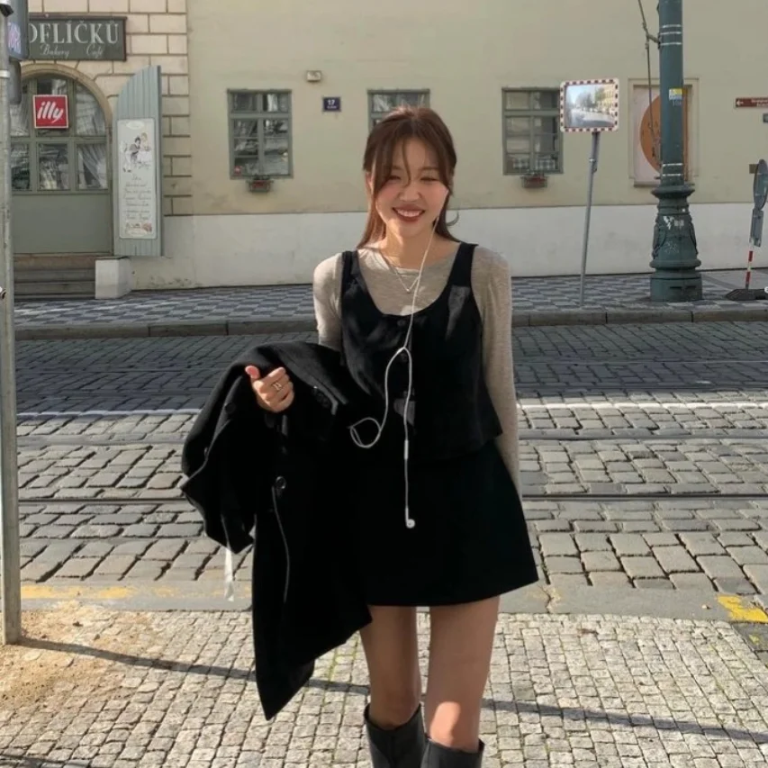 High Waist A-Line  Skirt Pure Color Versatile Tannat Woolen Short Skirt Korean Style Embroidered Ladies Casual Skirt