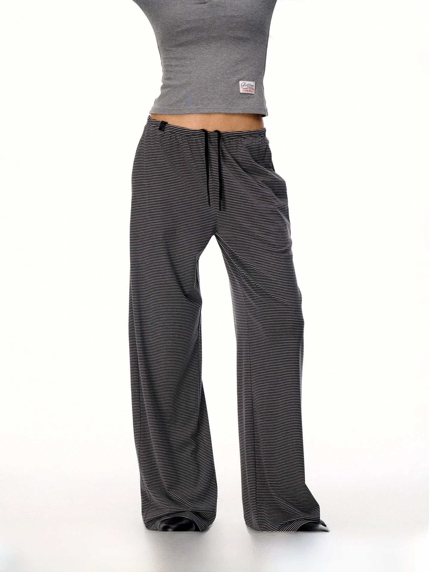 

Firstfloor Soft Skin-friendly Lyocell Wide-leg Casual Pants Loose Fit Dra Comfortable Lazy Sle Versatile Leisure Trousers