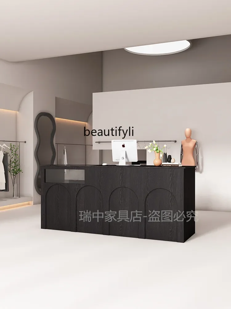 Simple retro style clothing store women's clothing store checkout page paint corner counter flower shop, reception desk