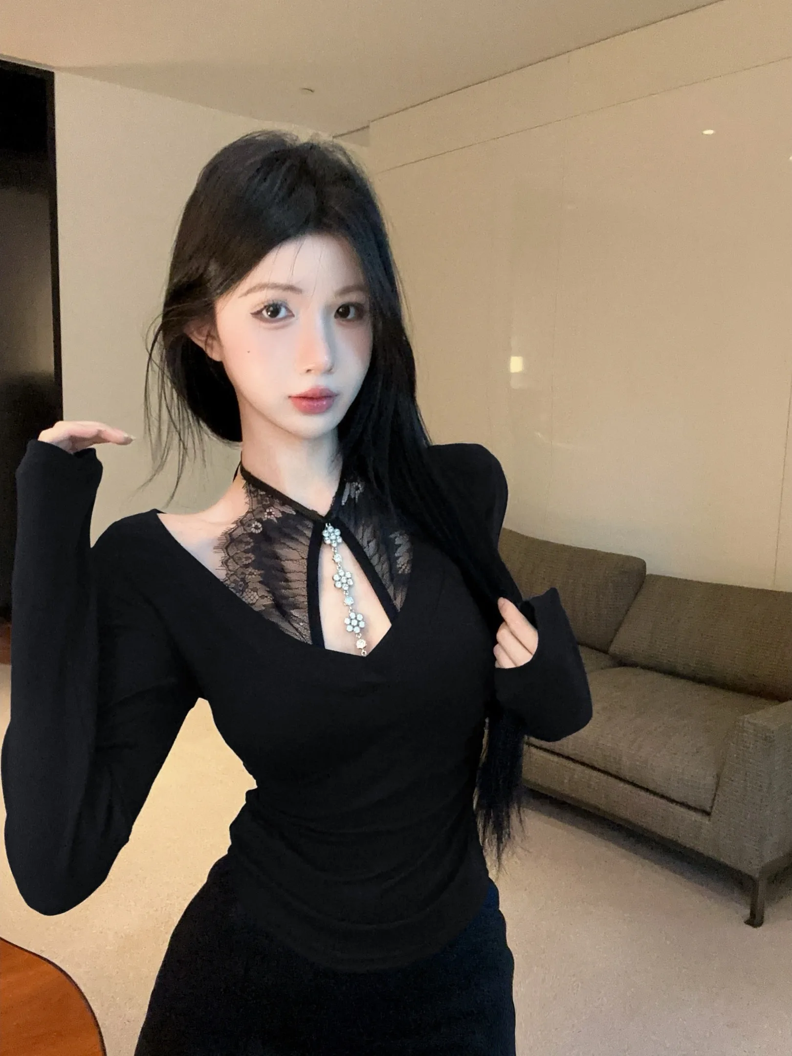 Ele Heavy Rhinestone Lace Ne Hanging V-Ne Long Sve T-shirt Falso in due pezzi Pure Desire Sle Cotone Lino Primavera Su...