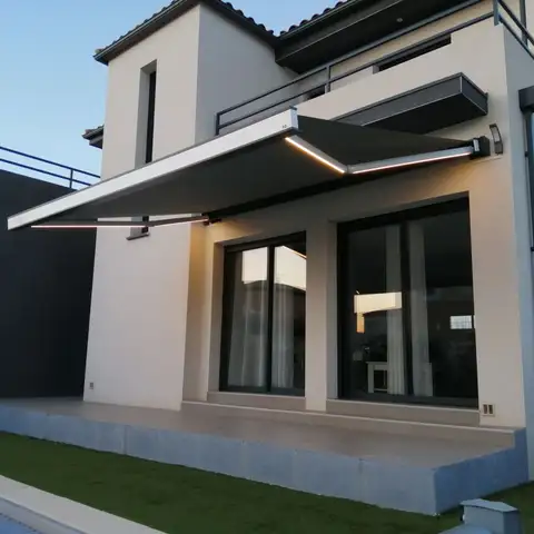 공장 직판 리모컨 풀 카세트 어닝 야외 접이식 암 리트랙터블 어닝 자동 야외 지붕 차양