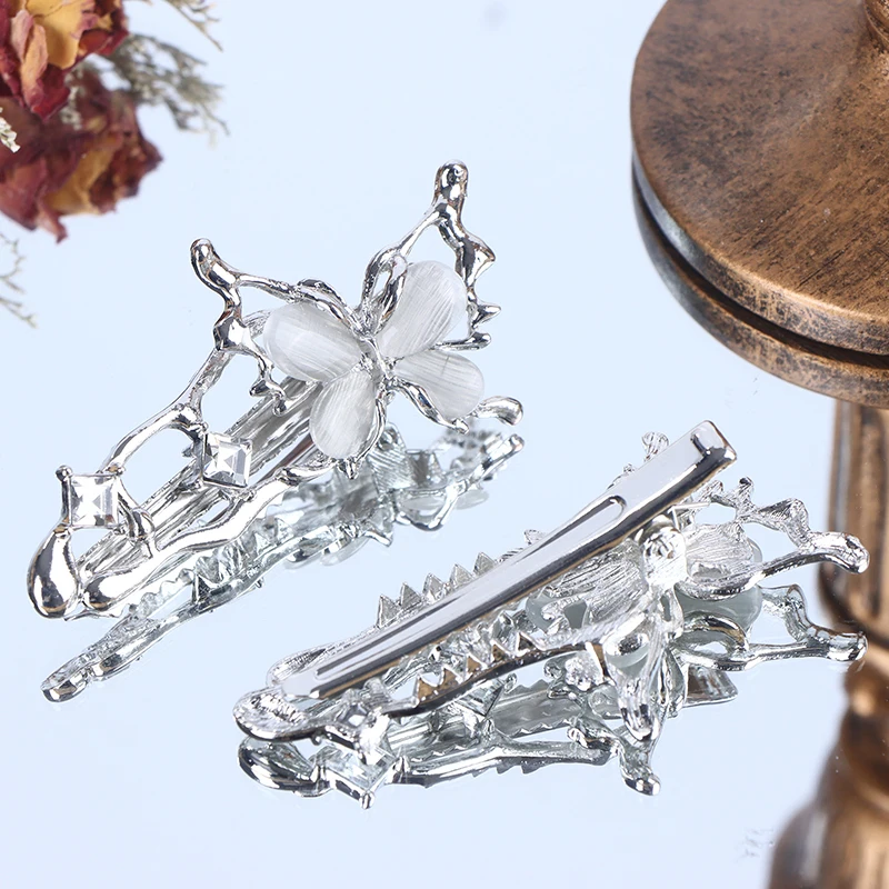 

1pc Irregular Liquid Metal Hairpin Cat Eye Zircon Butterfly Hair Clips Girl Silver Bang Clip For Women Hair Accessories