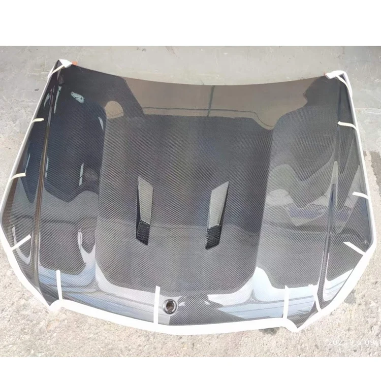 

Brand New High Quality V Style A45 W176 Carbon Fiber Hood Engine Hoods for Mercedes Benz 2013-2018