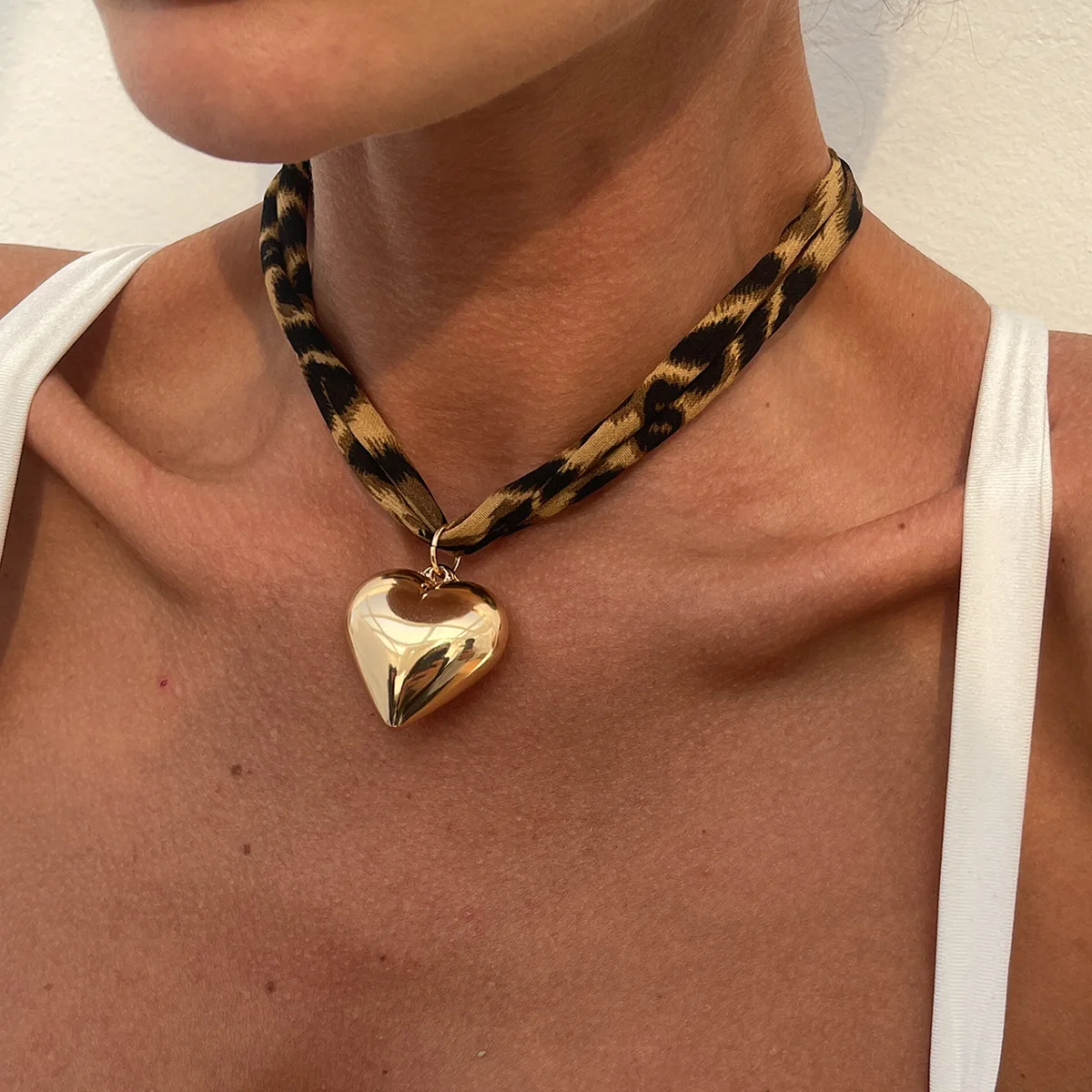Ailodo Goth Big Heart Pendant Necklace For Women Vintage Leopard Polyester Cloth Chain Statement Necklace Fashion Jewelry Gift