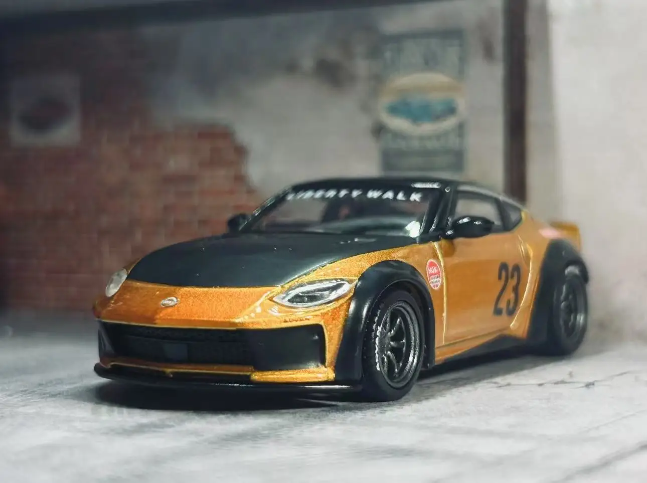 

MINIGT В наличии 782, 1:64 LBWK LB NATION Works 400 Z, литая под давлением диорама, коллекция моделей, игрушки, золото