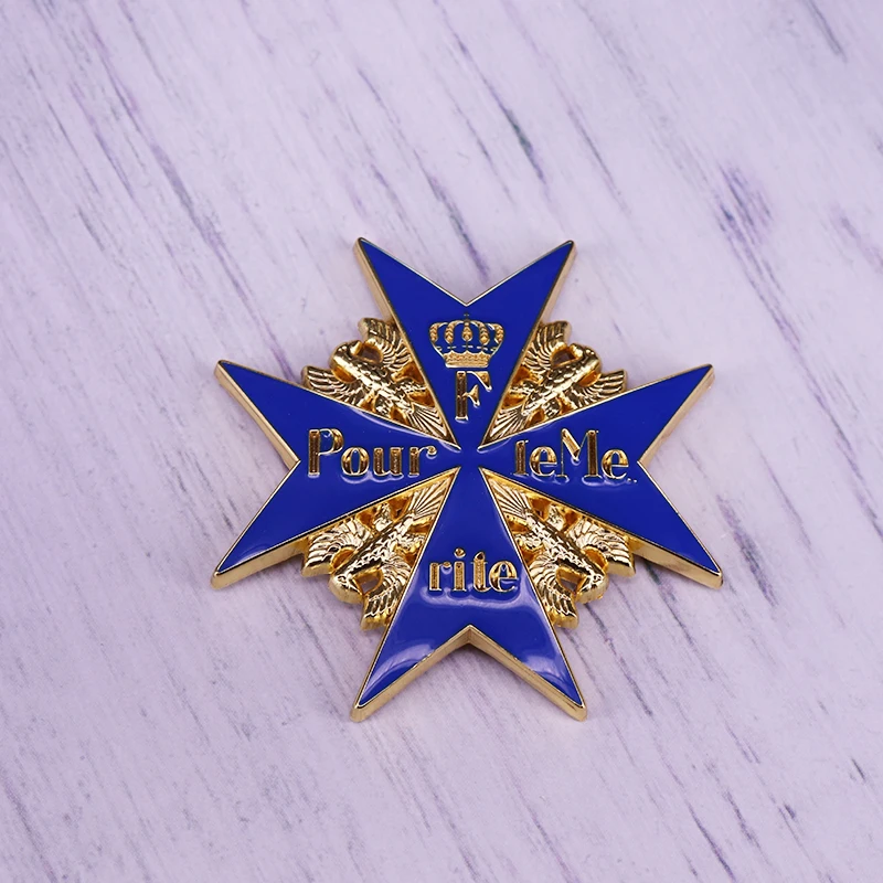 Pour Le Mérite Crown Eagle Enamel Pin German Blue Max Medal Oak Leaves Swords Army Award Badge Prussian Knight Award Brooch