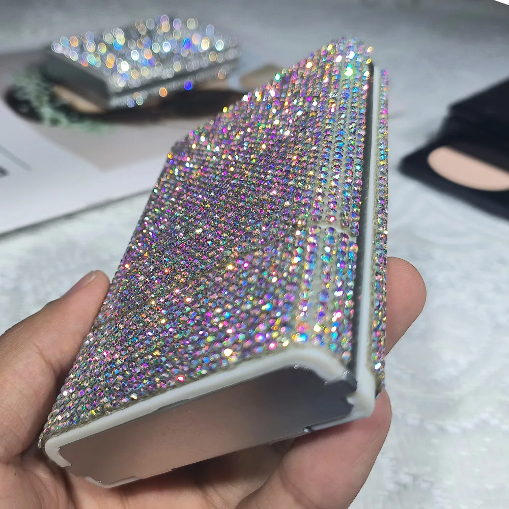 الفاخرة بلينغ حجر الراين علبة السجائر للنساء المعادن المحمولة الماس التدخين صندوق تخزين بلينغ المنظم حامل مذهلة