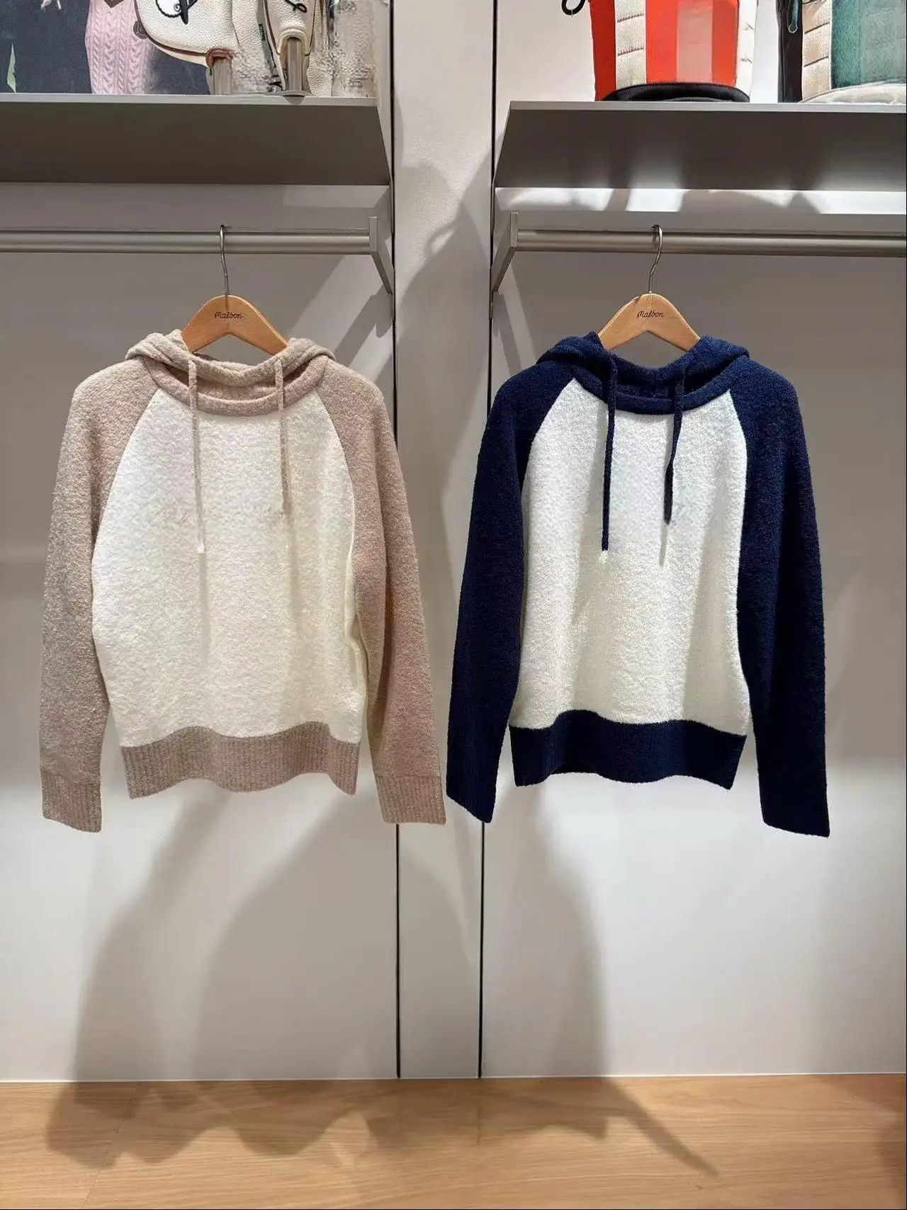 Ladies Windproof Golf Hooded Pullover Sweater 2026 New Autumn Winter Warm Long‑Sleeve Golf Playing Knit Top