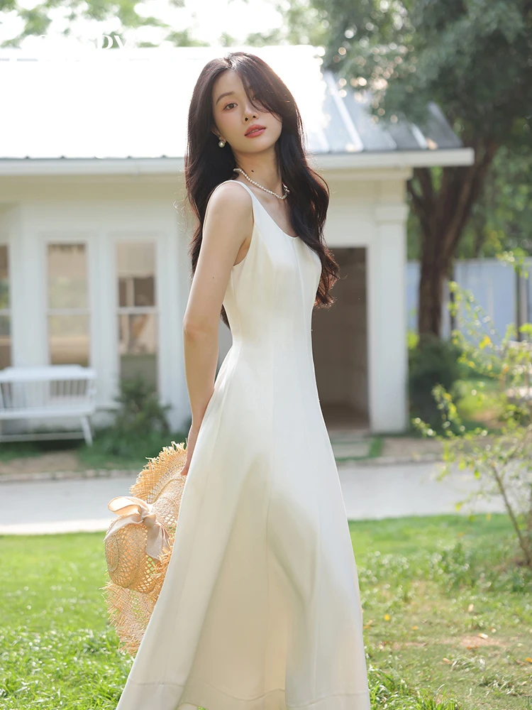 

Women White U-Neck Sleeveless Dress Summer Slim Fit Waist A-Line Long Dress Minimalist Style Elegant Casual Vacation Sundress