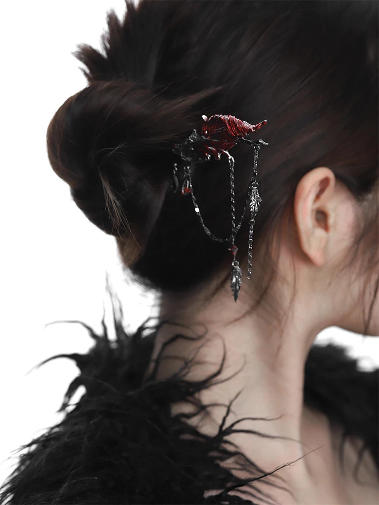 ZHUUHE Red Feather Hair Pins In Cyberpunk Style Are Party Gifts For Women Jewelry Accessories