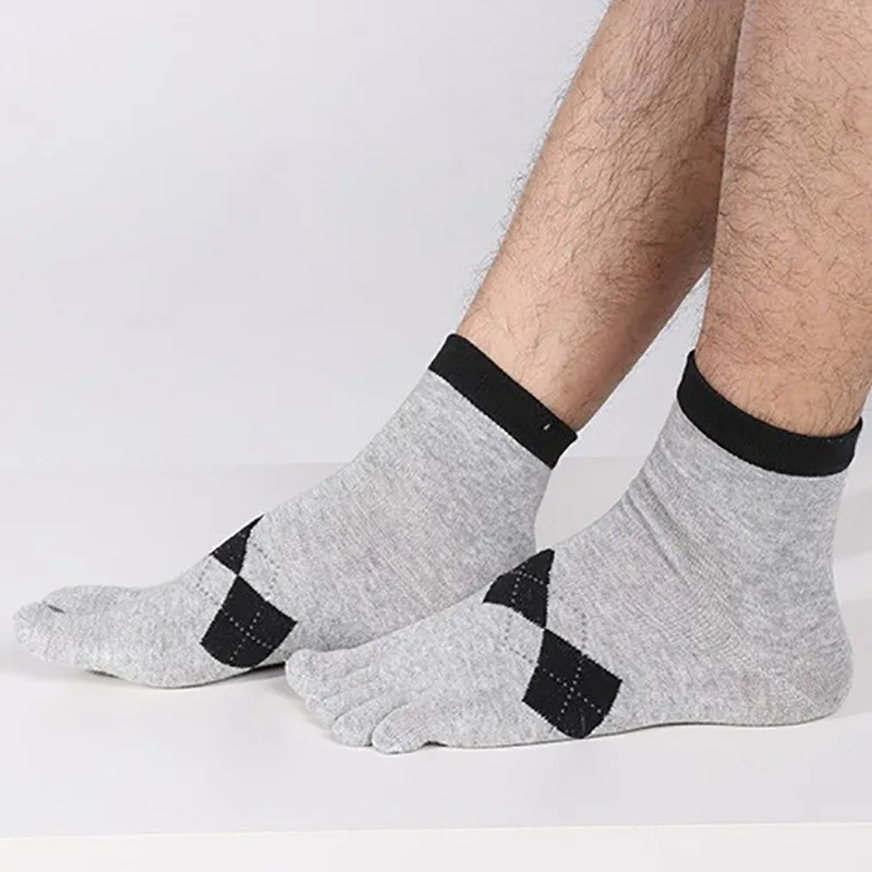 남성용 발가락 양말 다이아몬드 심플 다용도 일본 하라주쿠 재미있는 다용도 미드 튜브 양말 따뜻한 스포츠 고품질 면 양말
