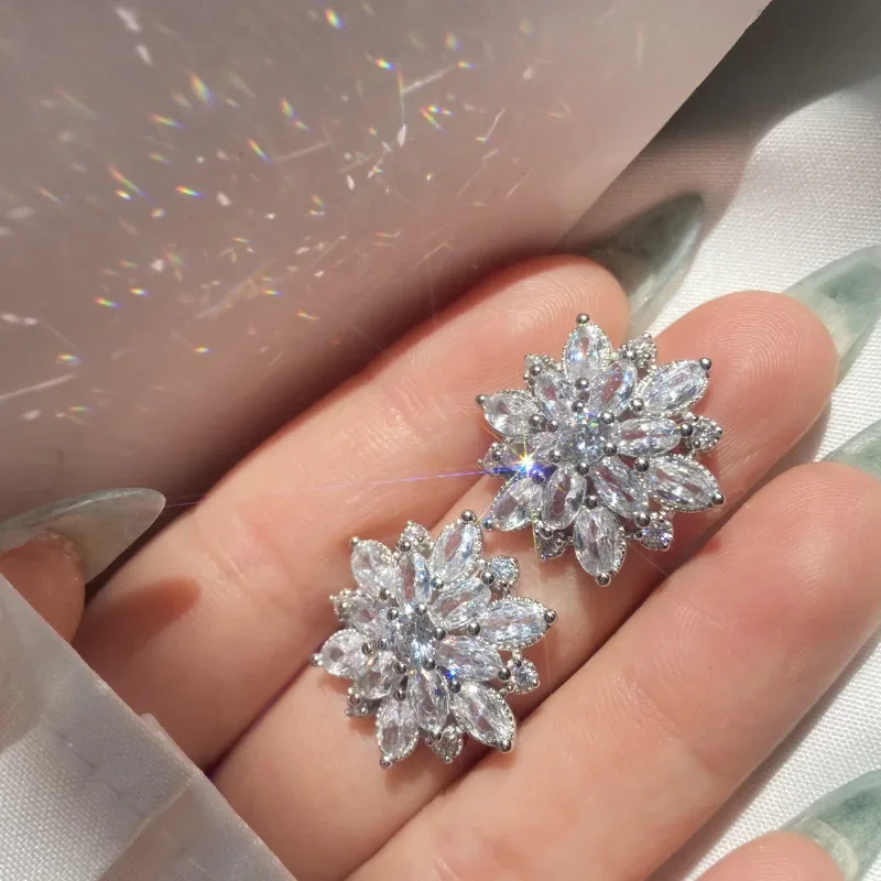 

MDLFES Moissan Diamond Style Европейские и американские серьги-гвоздики с ультра-флешкой и цирконием, бриллиантовые цветы, женские серьги-гвоздики