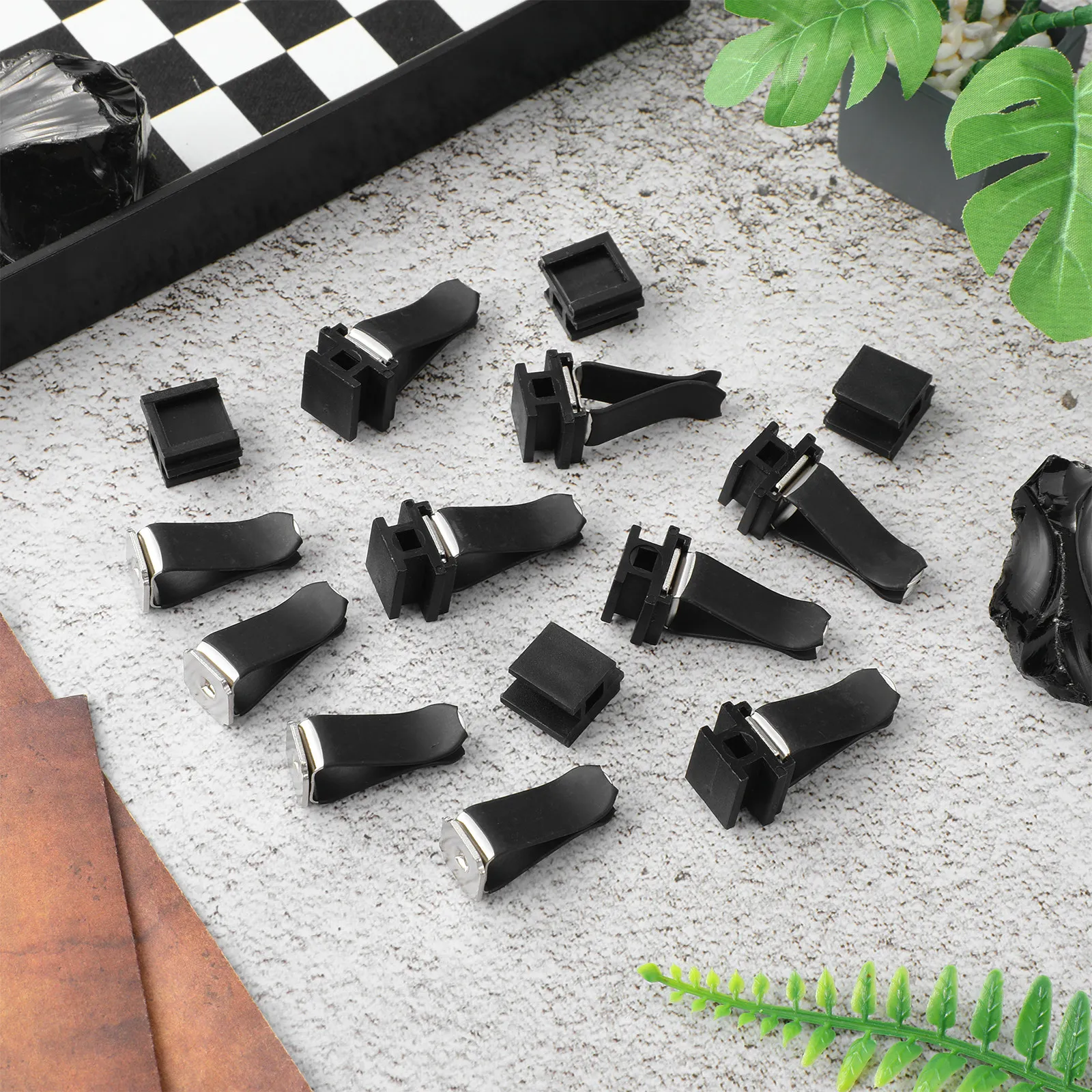 10pcs Car Air Vent Clips for Aroma Diffuser – Square Head Perfume Holder, Black Auto Accessories