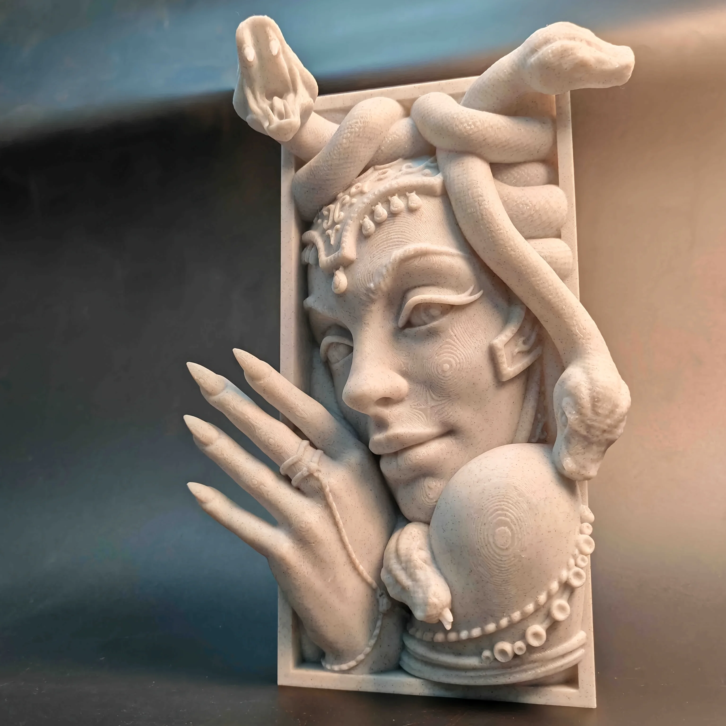 1 Medusa Statue Book Holder, Decorative Plastic Sculpture, Bookshelves, Tables, And Room Atmosphere, Indoor Decoration, No Need
