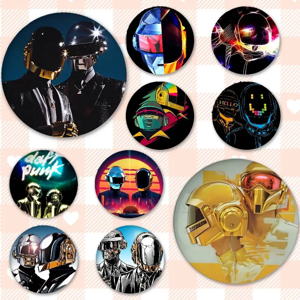 Band D-Daft P-Punk Badges Peripheral Lapel Pins Tinplate Round Brooch For Shoulder Bag Accessories Souvenir Gifts