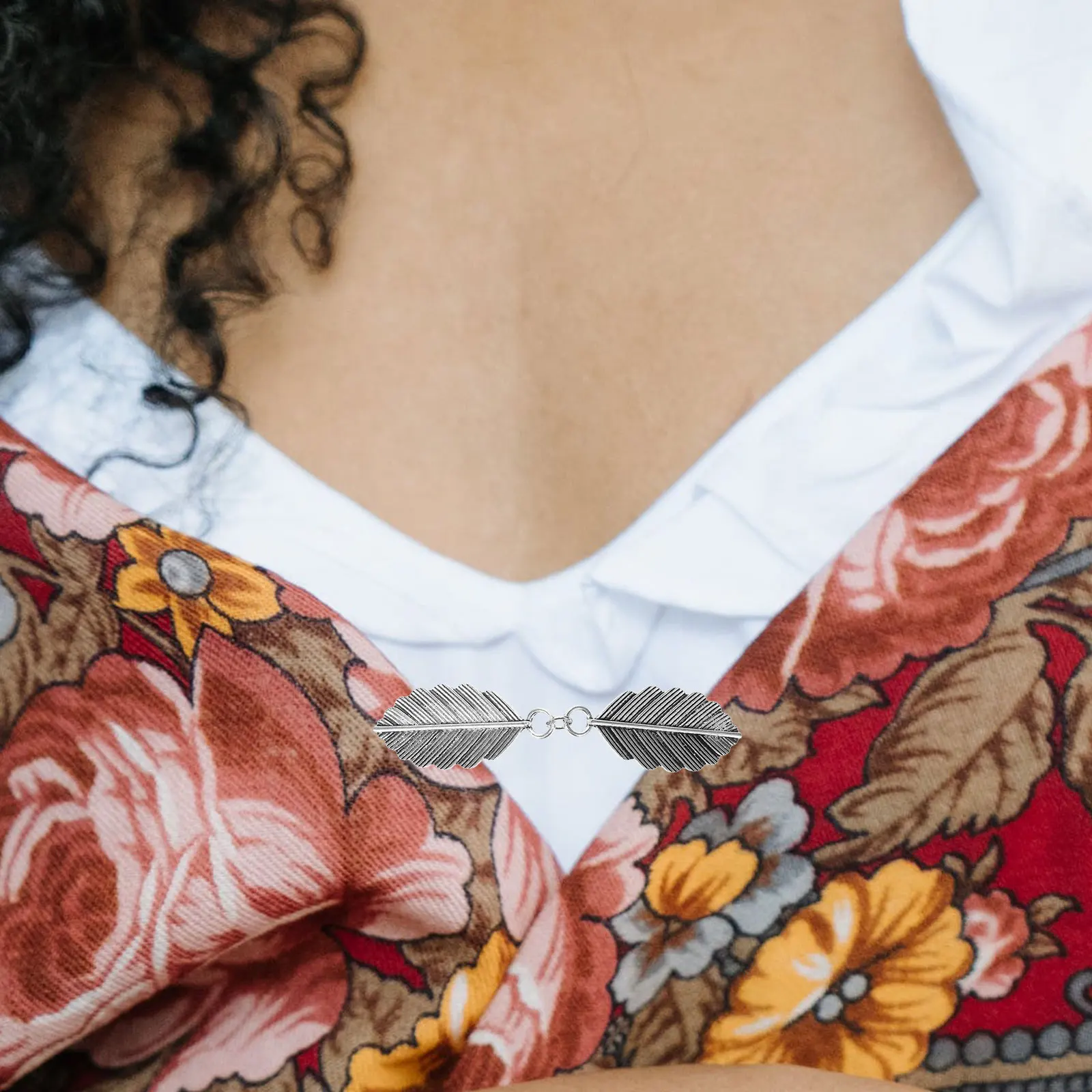 

5Pcs Metal Collar Clips Fashionable Dress Shawl Clips Versatile Clothing Accessories Prevent Peeping Dress Cinch Clip