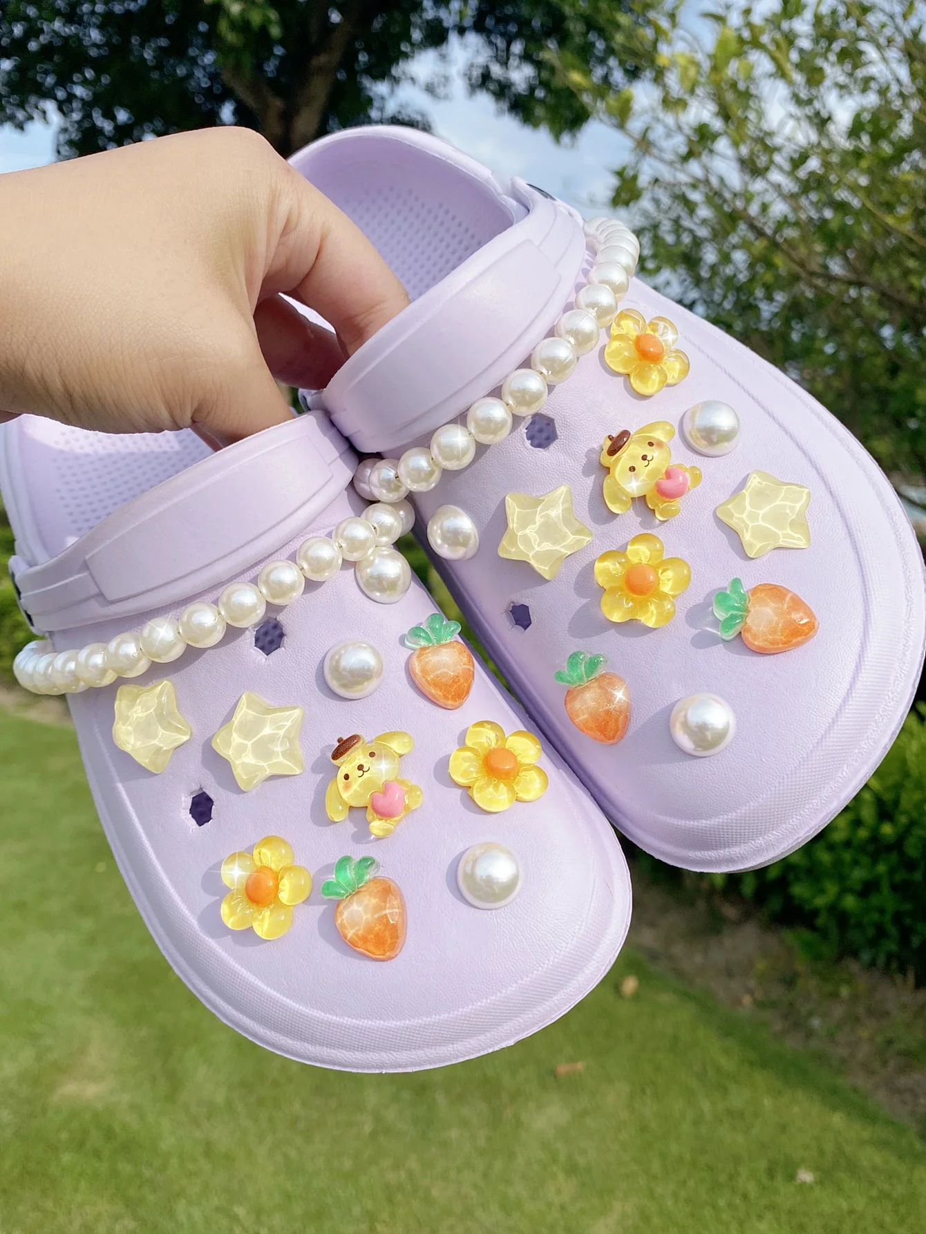 22 piezas de cadena de perlas ABS, perro pudín amarillo, flores, pentáculo ondulado de agua, rábano rojo, hebilla de zapato de perlas ABS decoración DIY