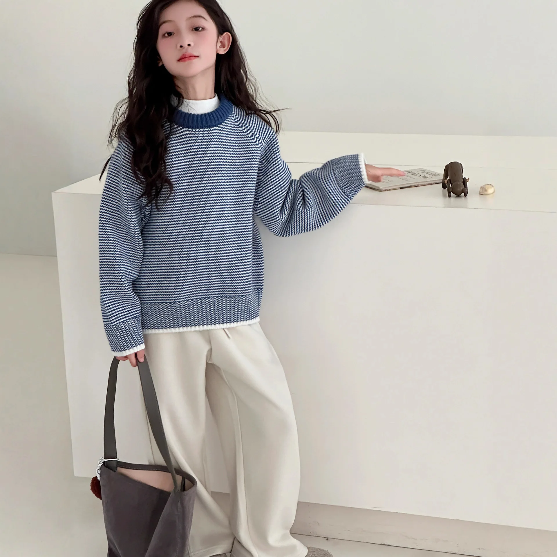 Blue Striped Sweater for Girls in Spring, Autumn, and Winter, New Korean Contrasting Color Knit Sweater Base Top