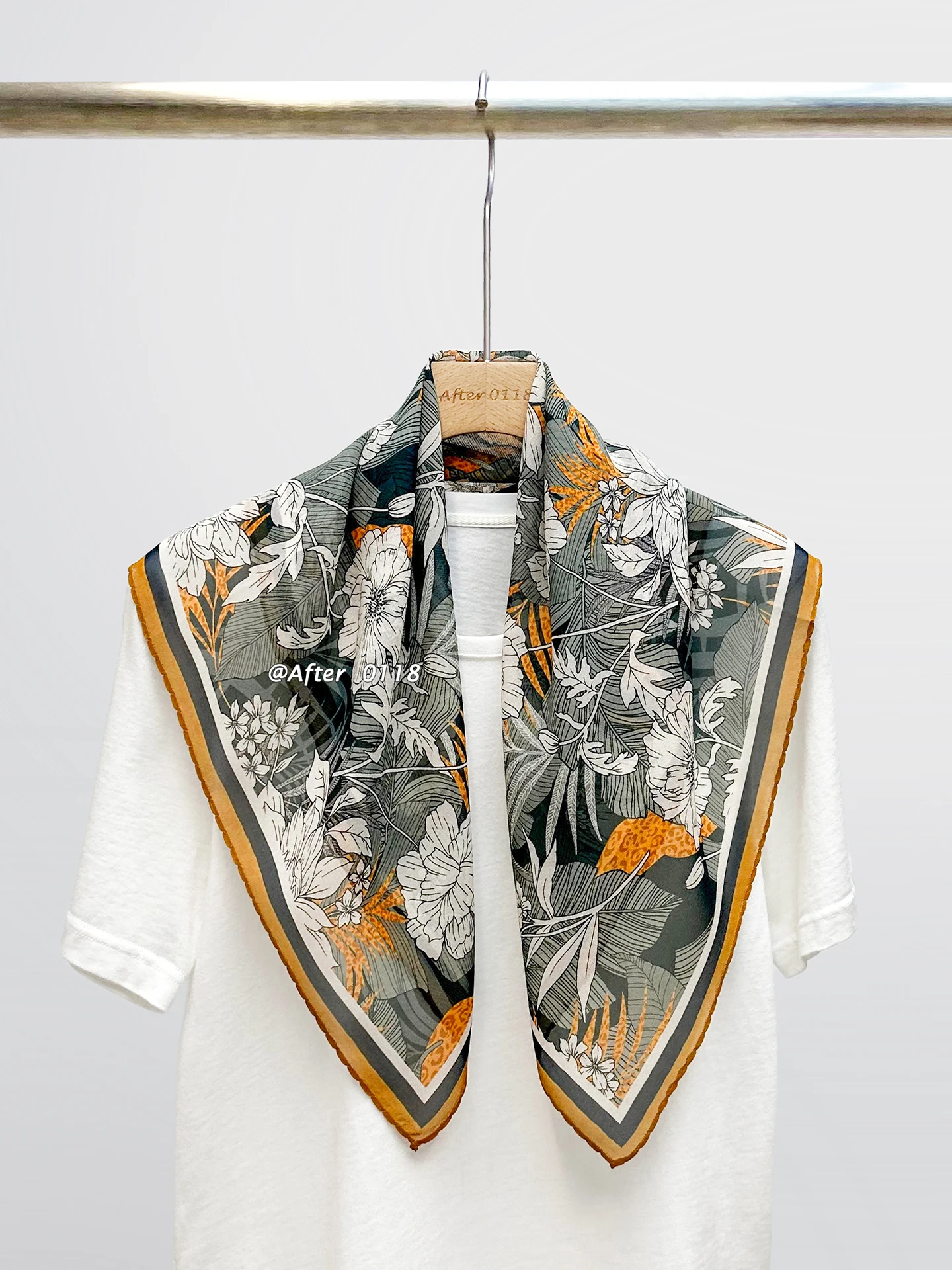 シルクシフォンスカーフショール軽量多用途マルベリーシルクスクエアスカーフ女性用フレッシュエレガントスタイル韓国ファッションプリントデザイン