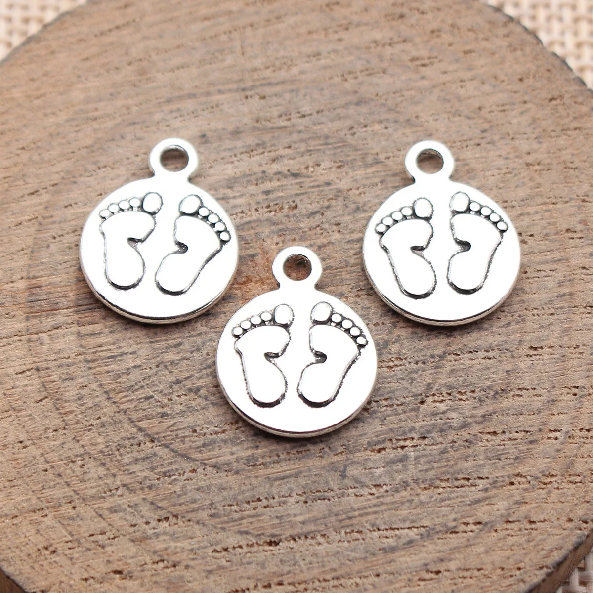 20pcs 17x13mm Antique Silver Color Footprint Round Charms Handmade Jewelry Making Accessories