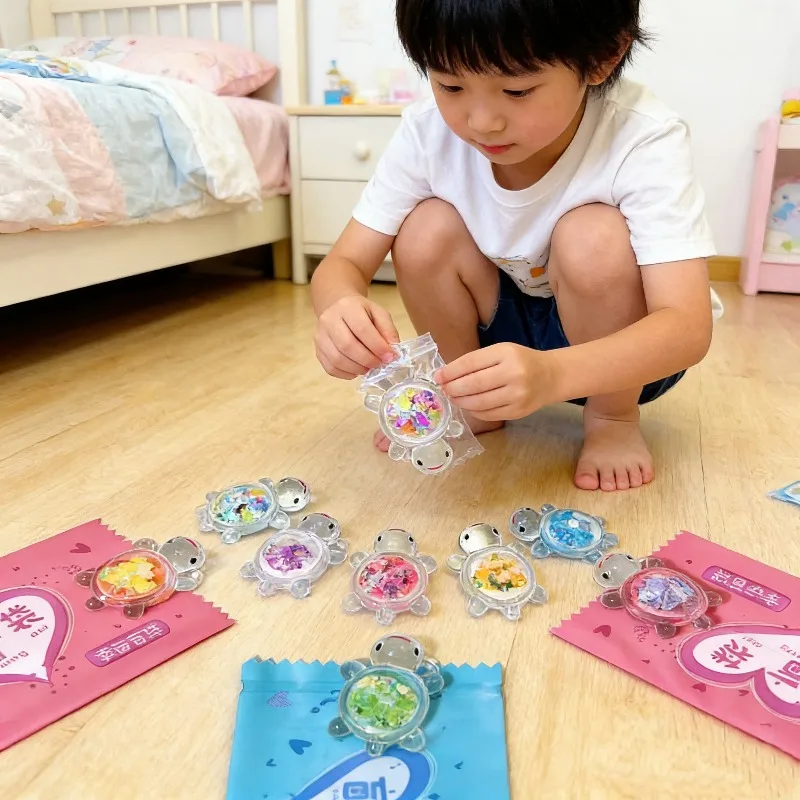 Cute Luminous Turtle 3.3cm Mini Glow In Dark Toy DIY Pendant Keychain Decoration for Kids Gift 10pcs random