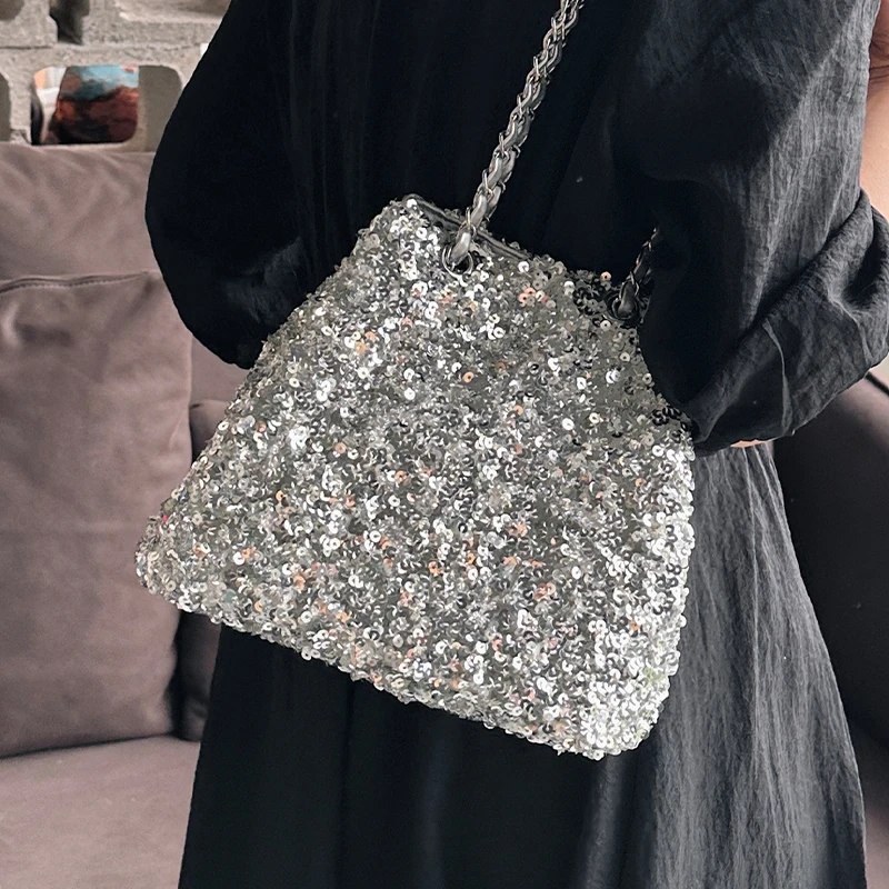 

Chain Sequin Bucket Bag Women Summer New French Fashion Large Capacity Crossbody Bags Niche Exquisite Silver One Shoulder Bag