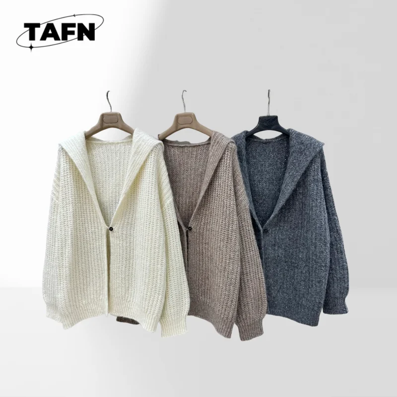 

25 Retro-Inspired Cashmere Cardigan – Premium Quality and Timeless Design Warm and Comfortable for Everyday Wear AI1458