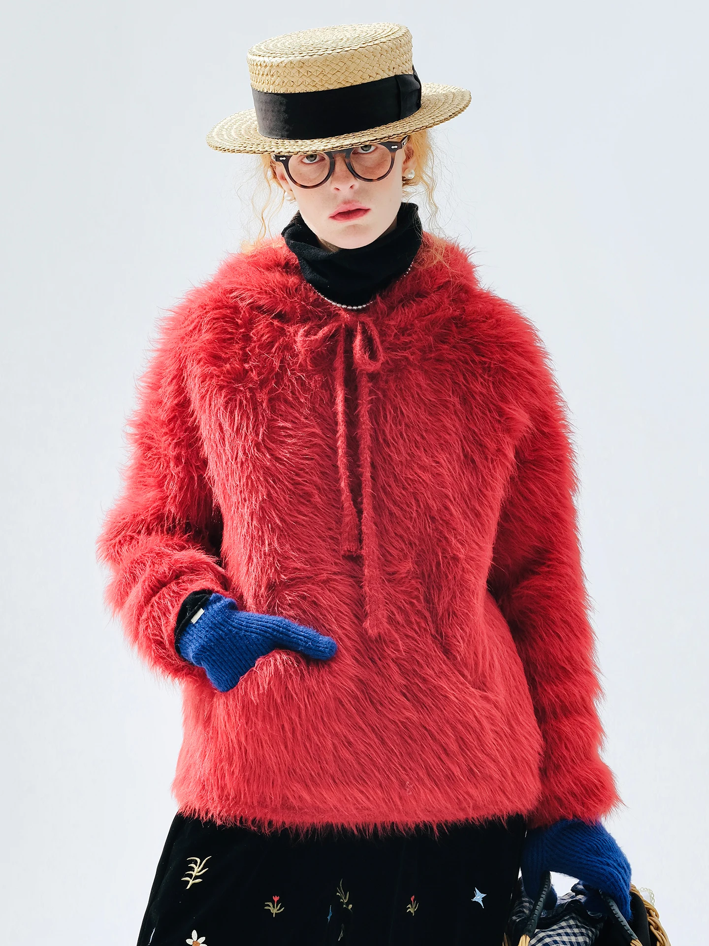 

imakokoni 2025 Зимний оригинальный красный пуловер с капюшоном - повседневный и теплый женский топ 255280