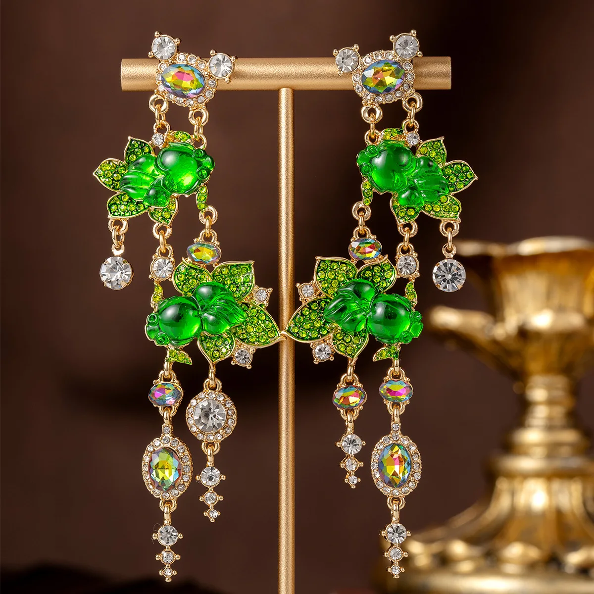 

vintage green goldfish diamond tassel stud earrings temperament personality earrings сережки long earrings