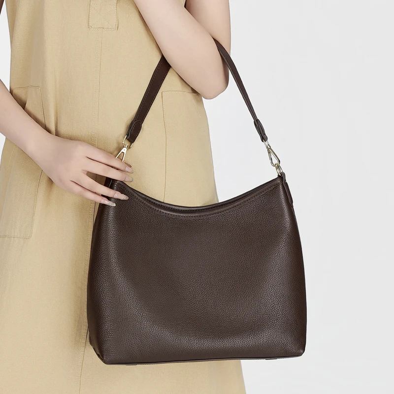 

Genuine Cowhide Leather Hobo Shoulder Bag for Women Luxury Designer Pebbled Leather Large Capacity Crossbody Tote Bag