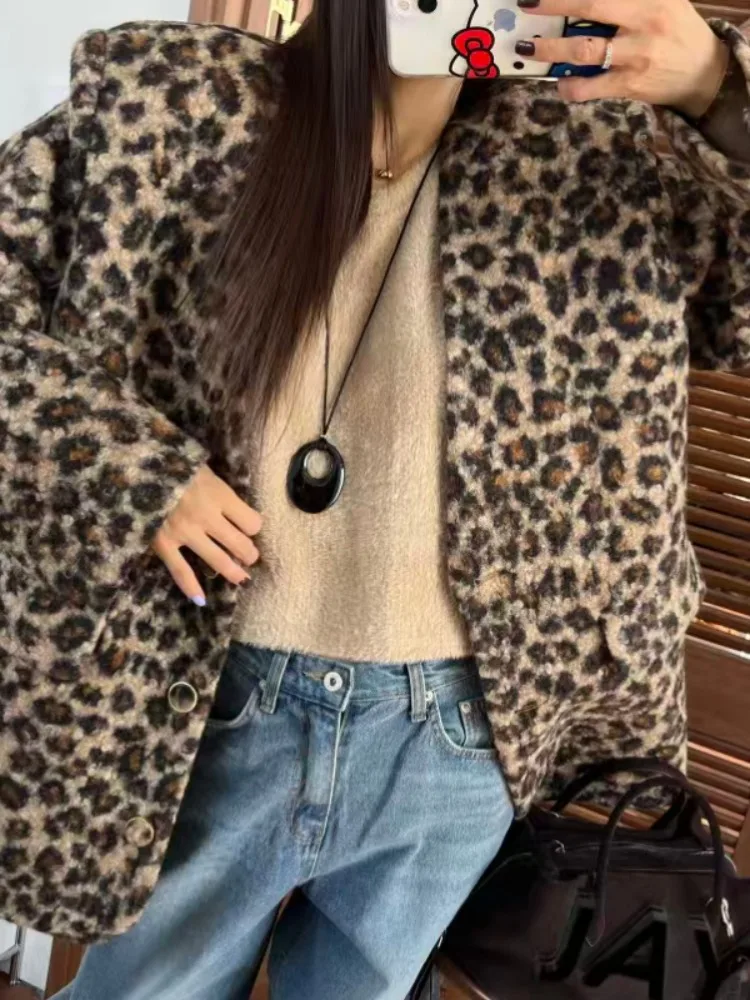 

Faionable Versatile Women's Loose Fit V-Ne Furry Cotton Lined Leopard Print Jaet Winter New Sle Retro High-End Feel Top