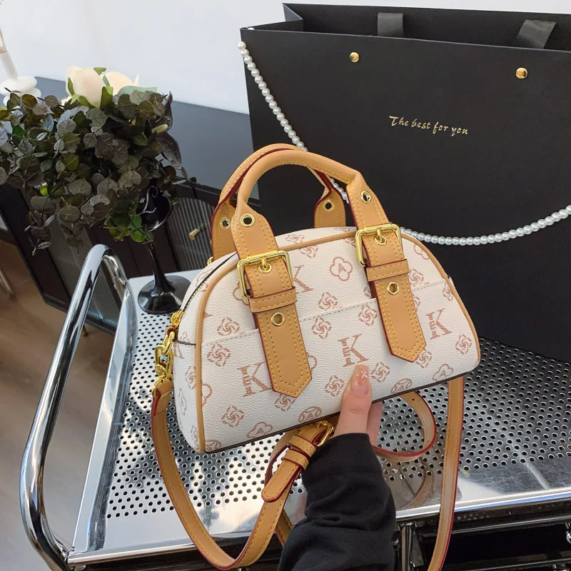 حقيبة وسادة عصرية - محفظة كروس ناعمة وواسعة، خفيفة الوزن وأنيقة، مثالية للعمل والتسوق والسفر، أزياء نسائية