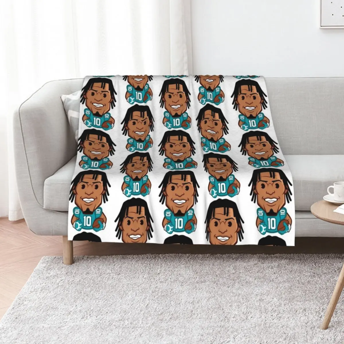 Tyreek Hill Throw Blanket Warm Plush Fuzzy Blanket for Living Room