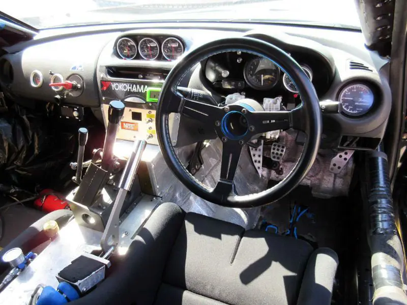 

Подходит для Mazda RX8, крепление на приборную панель из углеродного волокна, тройная капсула манометра, RHD 60 мм