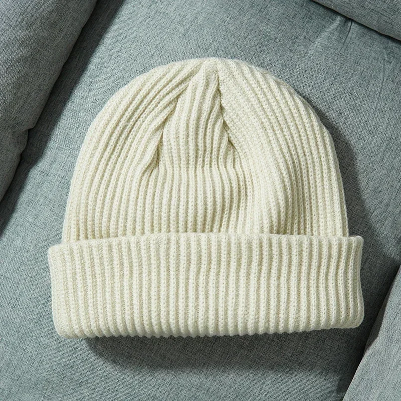 Jednokolorowe dzianinowe czapki dla kobiet Mężczyźni Zima Jesień Outdoor Keep WarmThick Skullies Czapki Damskie Wełniane Gorras Hip Hop Dad Cap