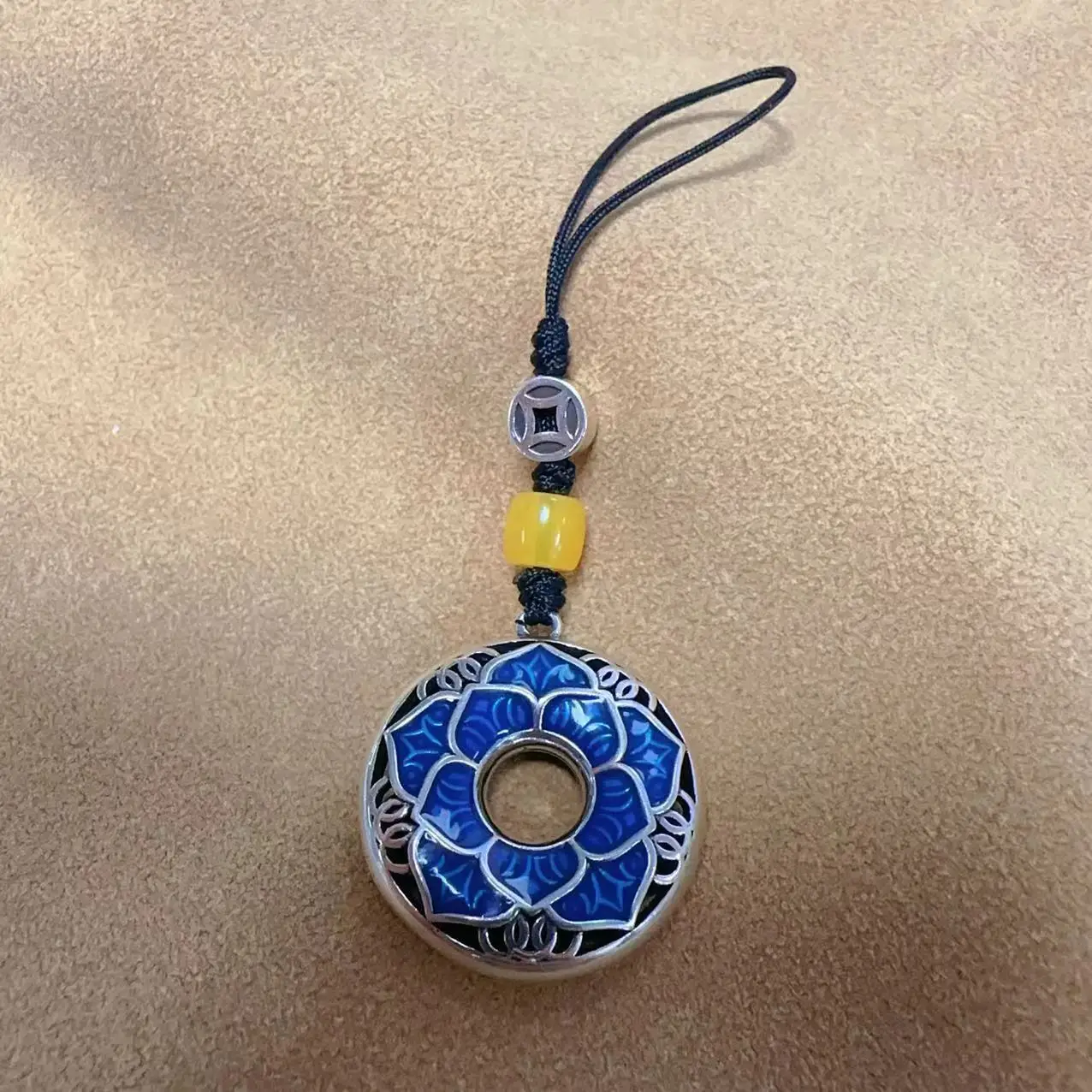 

Ethnic Style Enamel Lotus Design Car Accessories Blessing Lucky Safety Buckle Pendant Women Jewelry