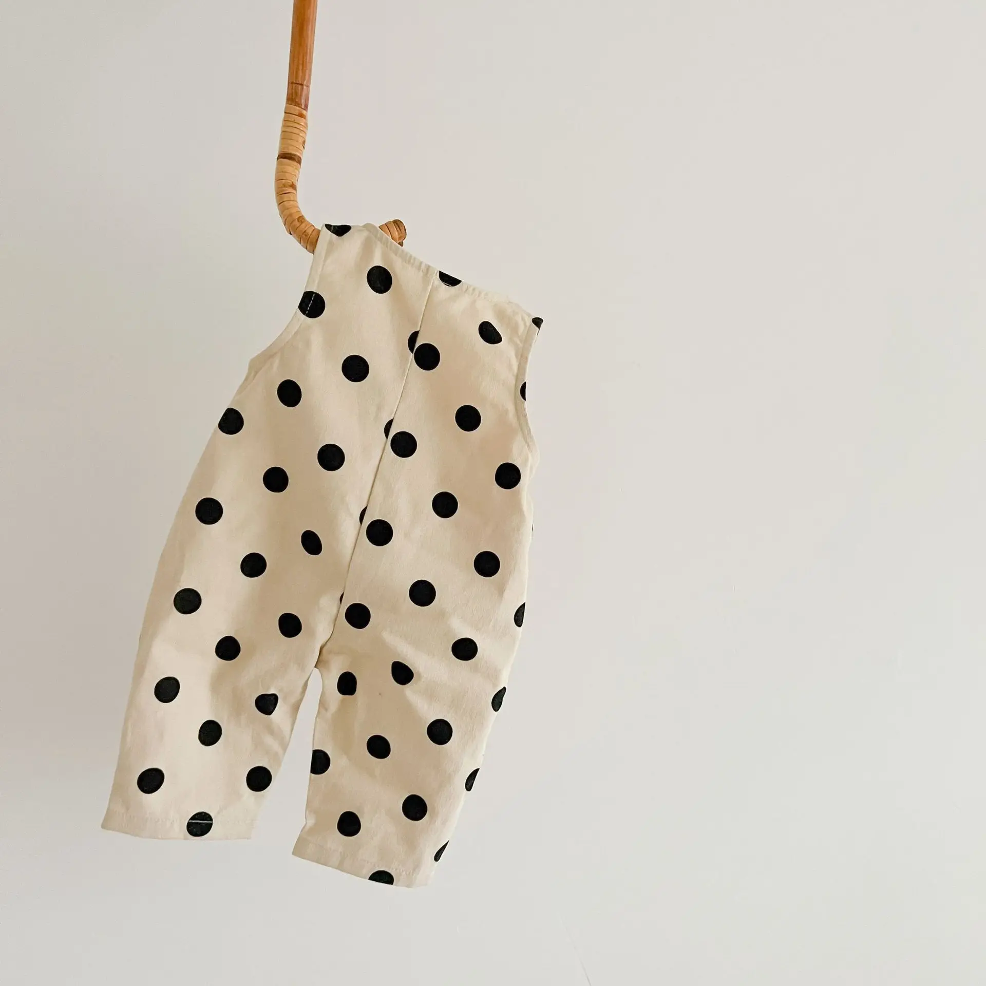 Spring and Autumn Newborn Infant Baby Girls Romper Round Dot Sleeveless Rompers Kids Onepiece Fashion Baby Clothing