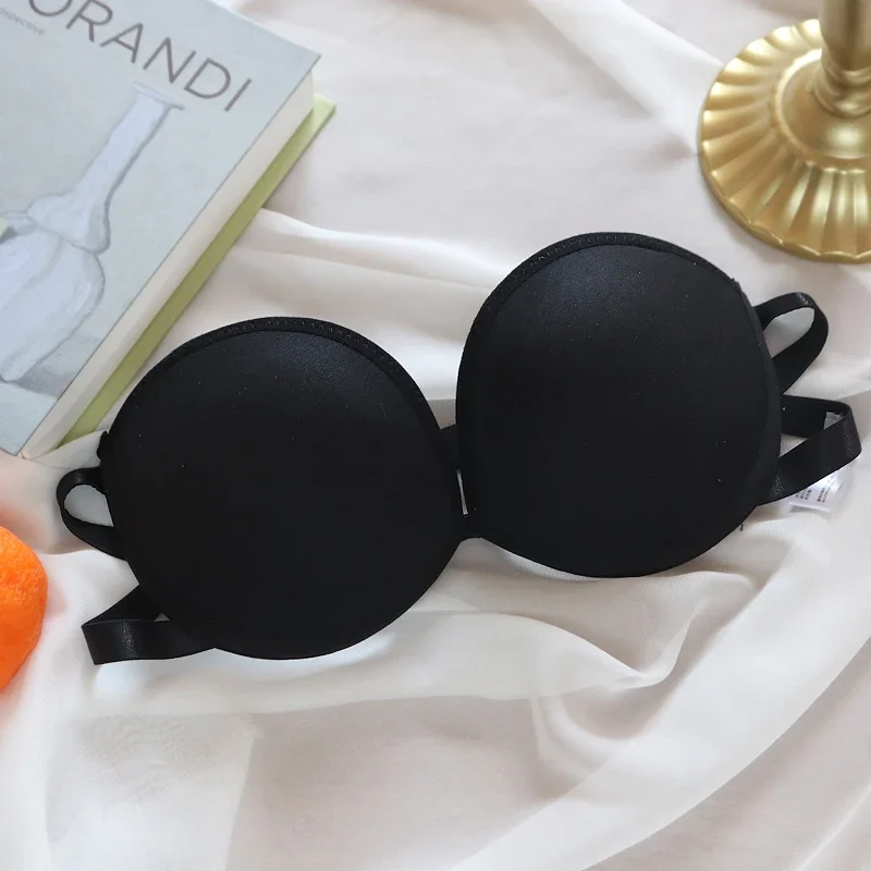 Bra Renda Tanpa Tali untuk Wanita Lingerie Seksi Punggung Terbuka Tidak Terlihat Bra Nirkabel 1/2 Cup Push Up Pakaian Dalam Anak Perempuan Bra Tanpa Punggung