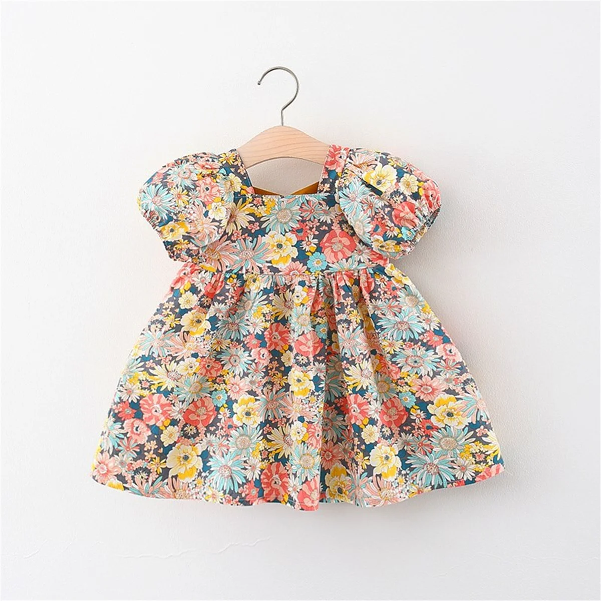 Summer girl dress baby girl full of flower print back strap with bubble sleeves princess dress children\'s dress