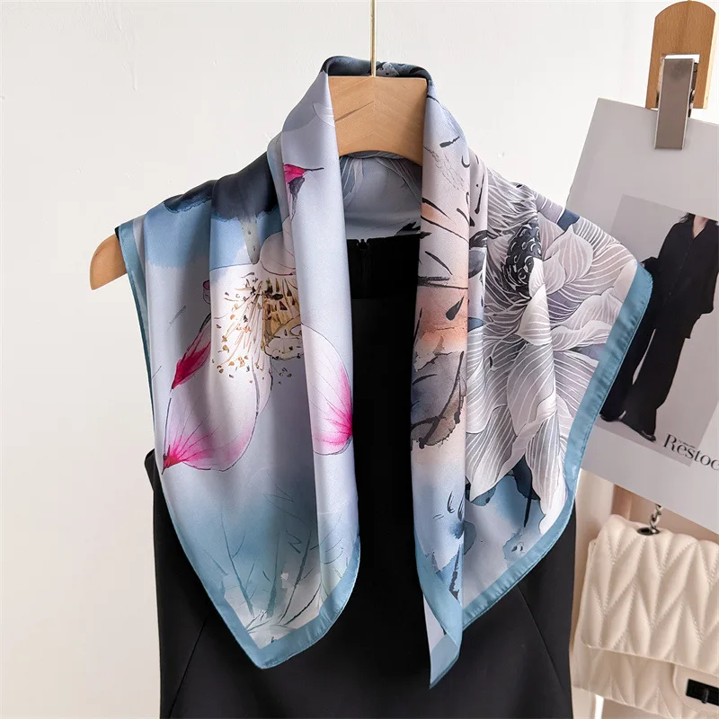 

70cm Boheme Lotus Imprime Fleuri Carre Echarpe Pour Femmes Satin Mode Enveloppes Foulard Femme Bandes