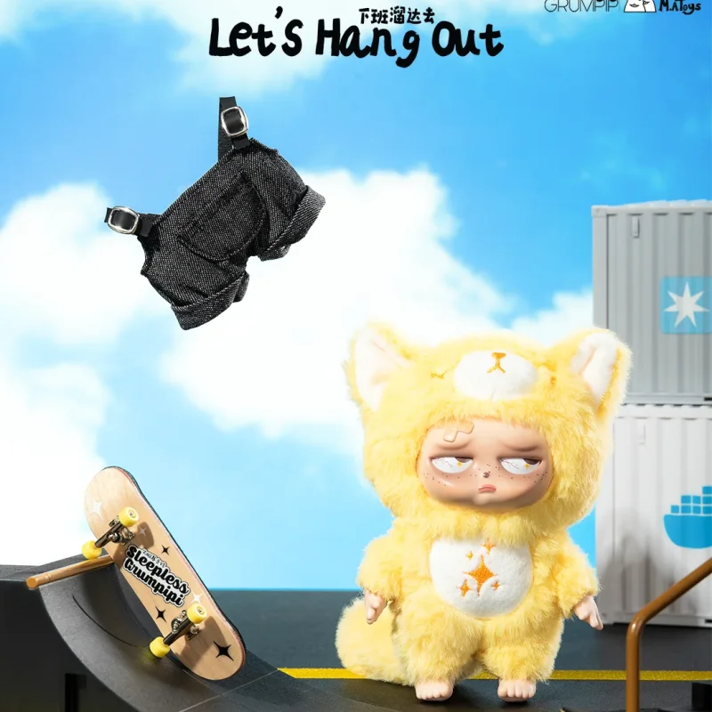 

Genuine Grumpipi Let'S Hang Out Series Hanging Card Figure Trend Play Action Figurine Vinyl Face Plush Model Desk Decor