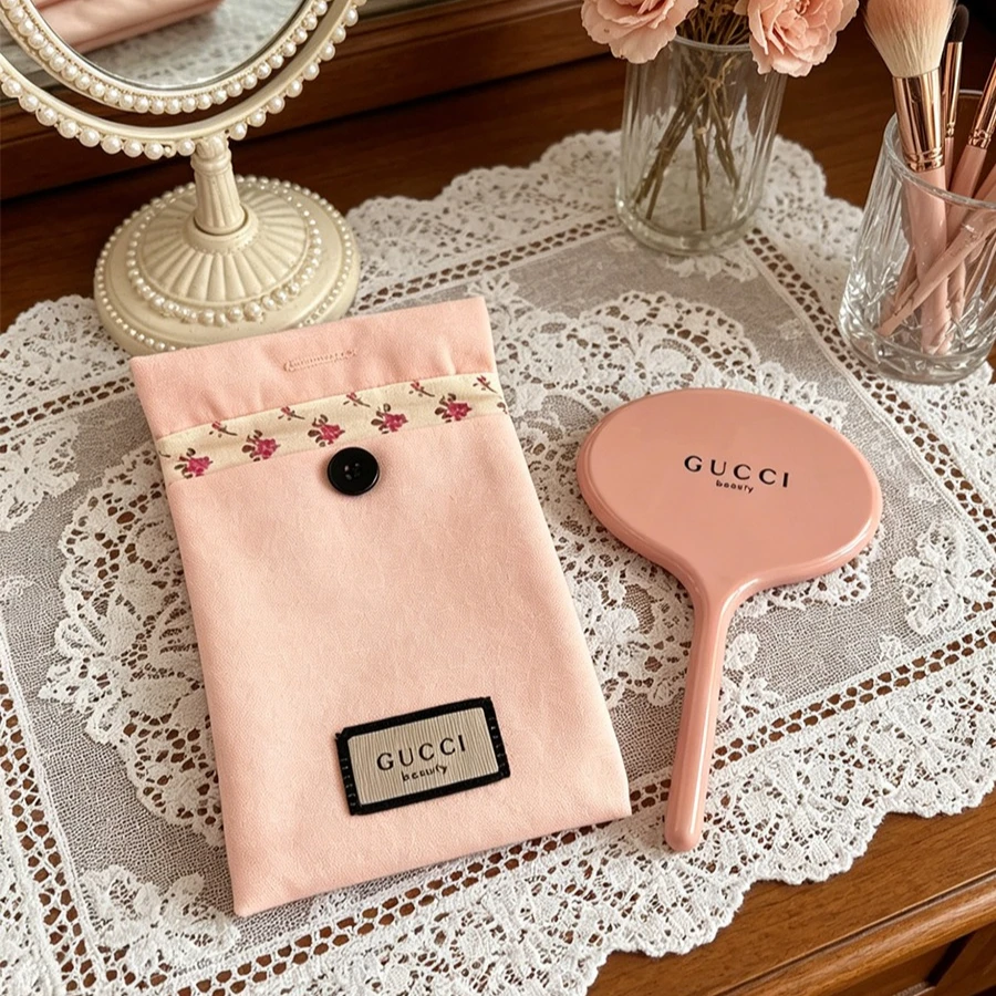 Gucci's Tasche, rosa Kosmetikt – Women Bags Gucci Bewertung und Preis