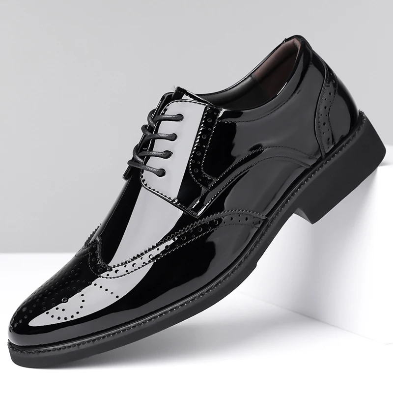 2026 High Quality Men's Carved Oxford Shoes Autumn Men's Patent Leather Comfortable Lace Up Business Formal Casual Leather Shoes
