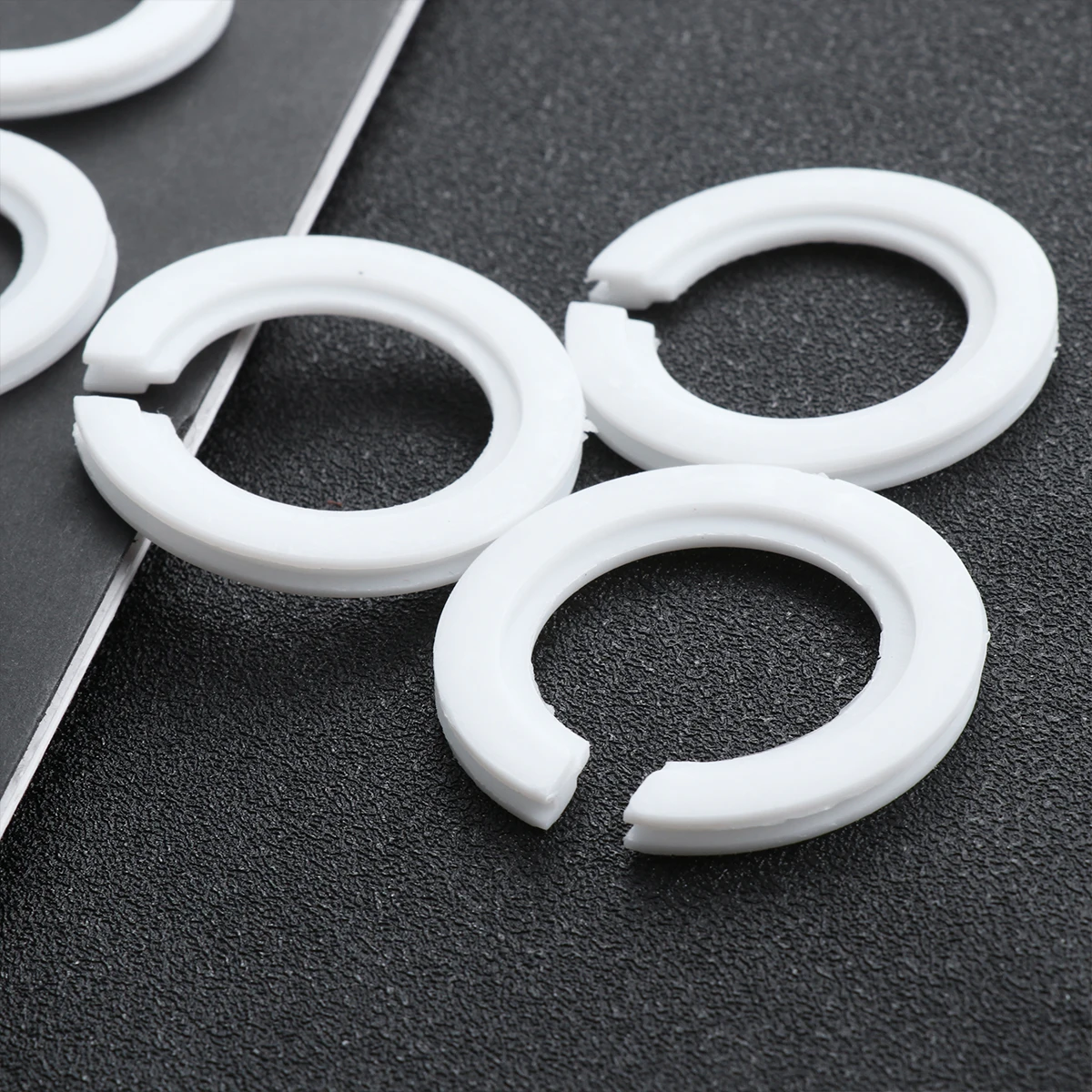 

20Pcs E27 to E14 Bulb Transform Circle Lamp Fix Ring Adapter Easy Install Flame Resistant LED Light Socket Converter