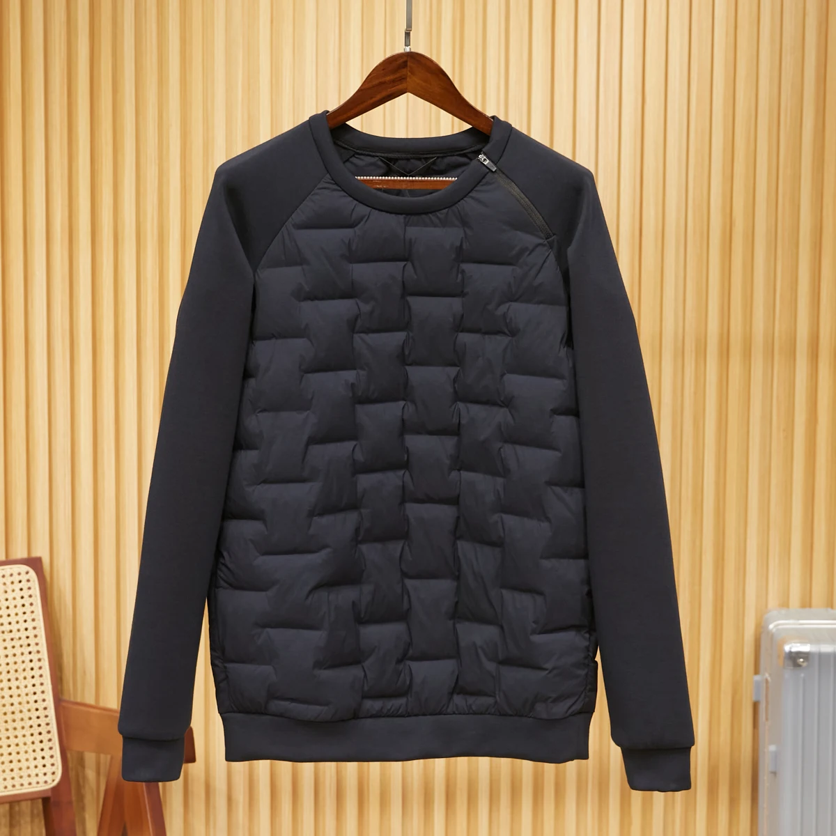 

Новая технологичная хлопковая стеганая куртка-свитшот для мужчин: тепло, превосходящее пух, уют и стиль. Модный круглый вырез, цвета для молодых мужчин.