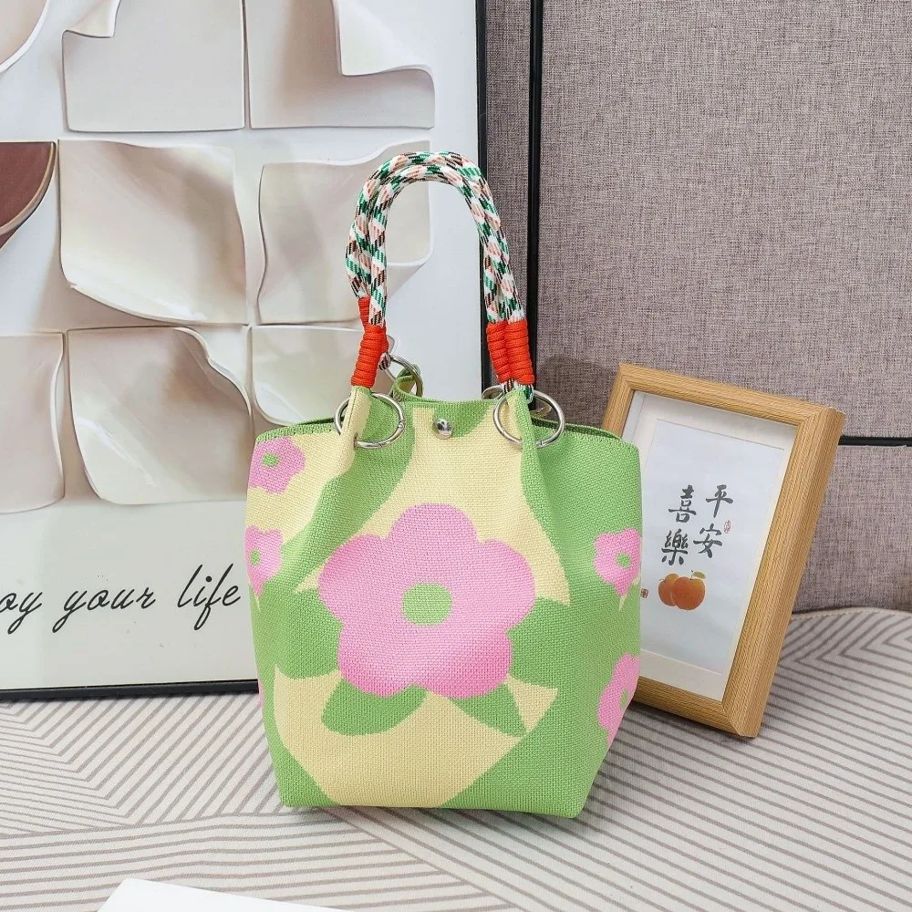 Tragbare Blumenmuster-Stricktasche, Handgefertigte Schultertasche mit Großer Kapazität, Gewebte Tragetasche mit Ringschnalle für Frauen und Mädchen – Detail 5