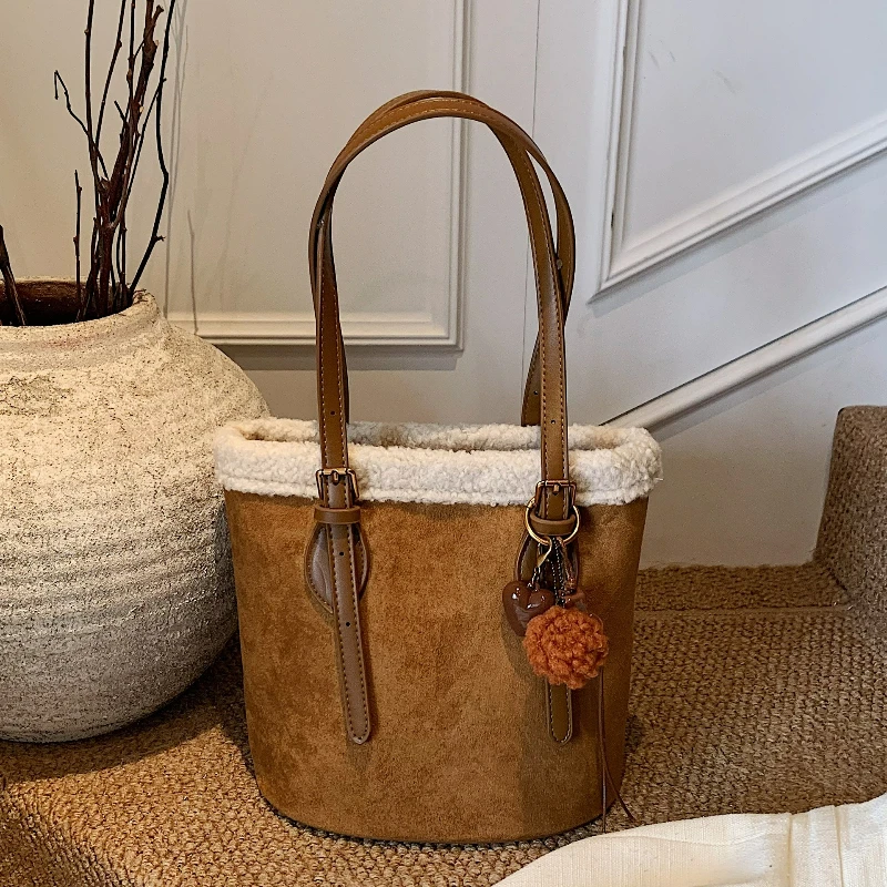 New Textured Casual Top Handle Bag Vintage Plush Large Capacity Bucket Bag Suede Simple and Versatile Storage Bags for Women